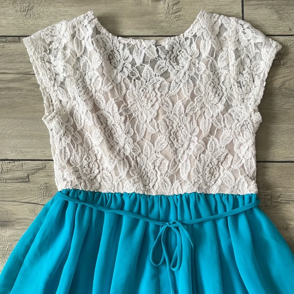 Speechless Girl Lace Dress Size 16